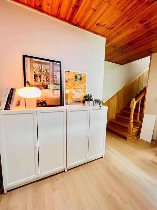 Large House Subway 5 Minute Villa Seoul South Korea