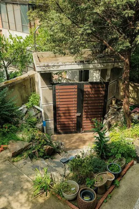 Large House Subway 5 Minute Villa Seoul South Korea